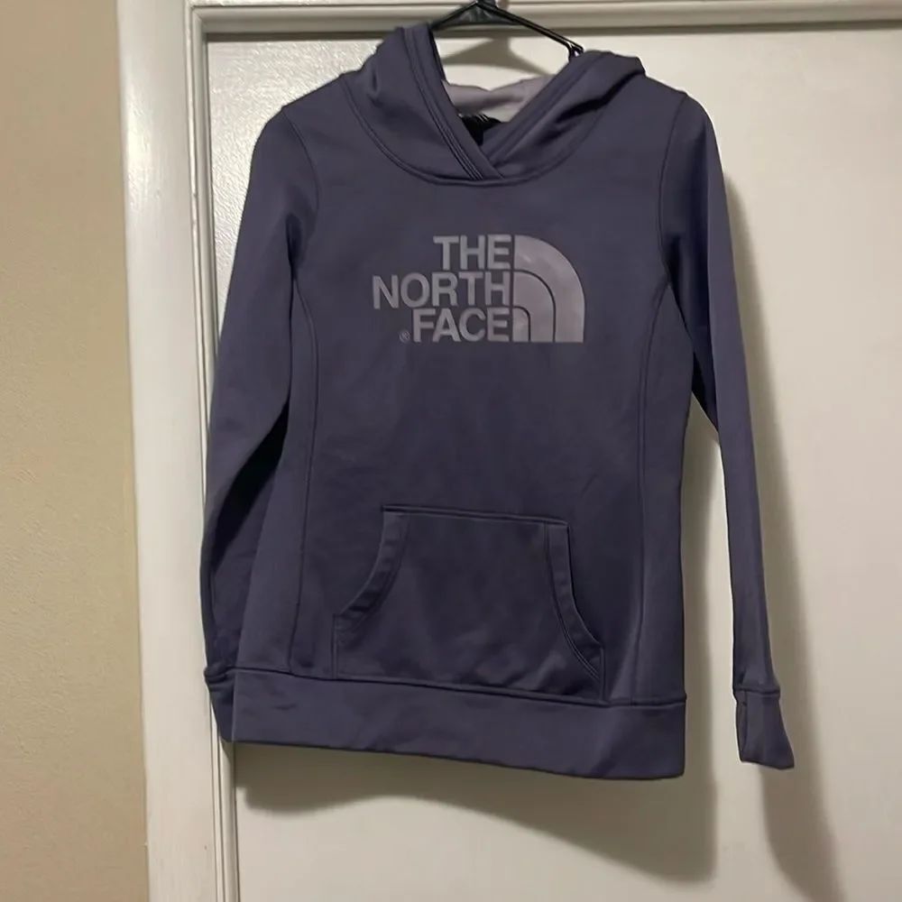 Women’s north face hoodie, size extra small